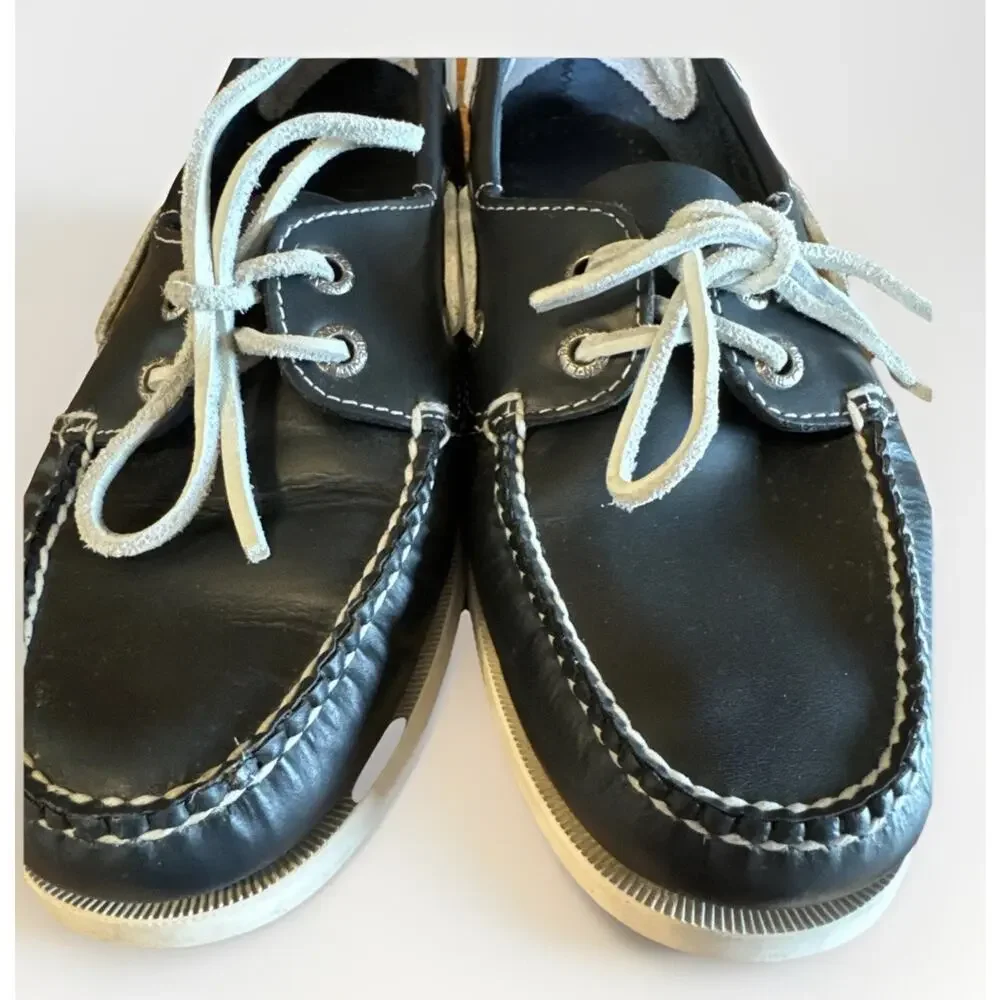 LL Bean Navy Blue Leather Boat Shoes Women's 8.5 Moccasin Deck Loafers
